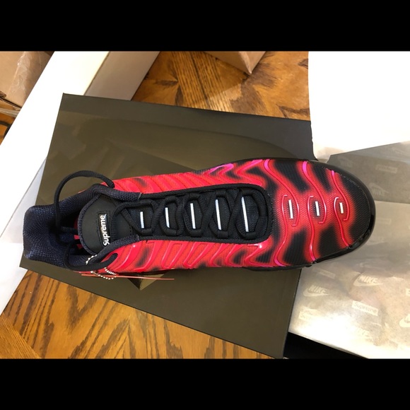 Sold Supreme Nike Air Max Plus Black Size 11 - Picture 5 of 6